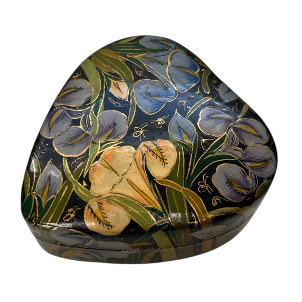 Vintage Kashmir Lacquered Lid Small Heart Shaped Floral Trinket Box India